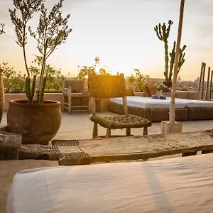 144 Riad